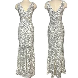 Nicholas French Lace Gown Maxi Dress in White V-Neck Sleeveless | Size 4 NWT